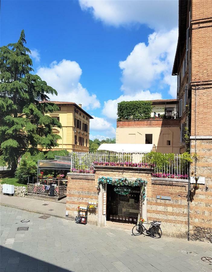 Bed and Breakfast La Sapienza Сиена Экстерьер фото